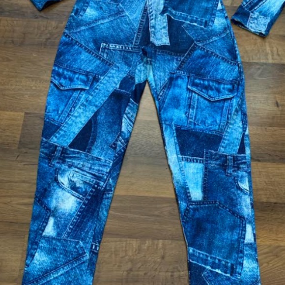 🆕 Soft Denim Print Jumpsuit - Picture 7 of 14